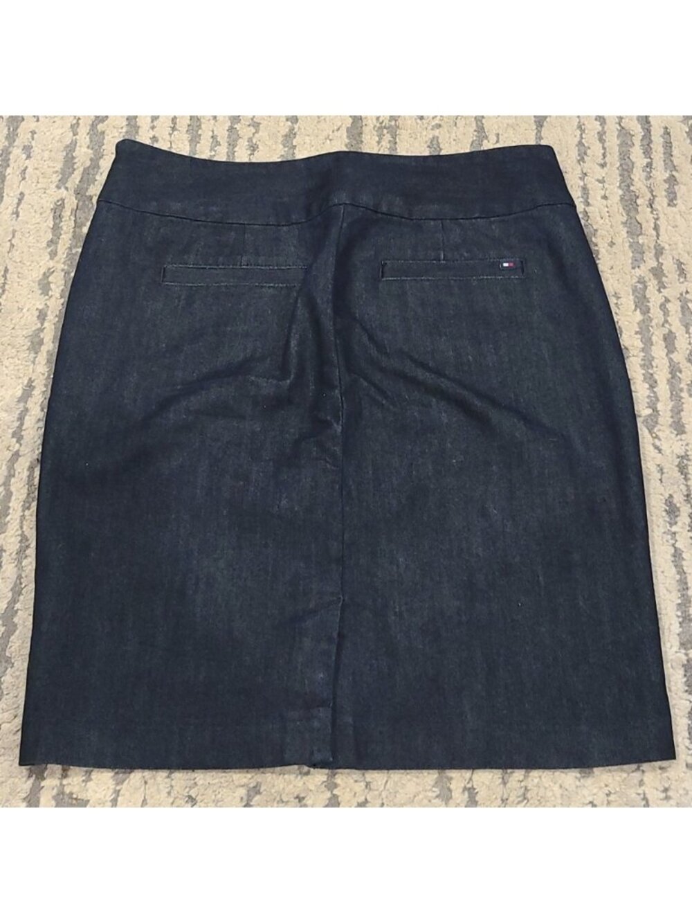 Tommy Hilfiger Dark wash denim skirt